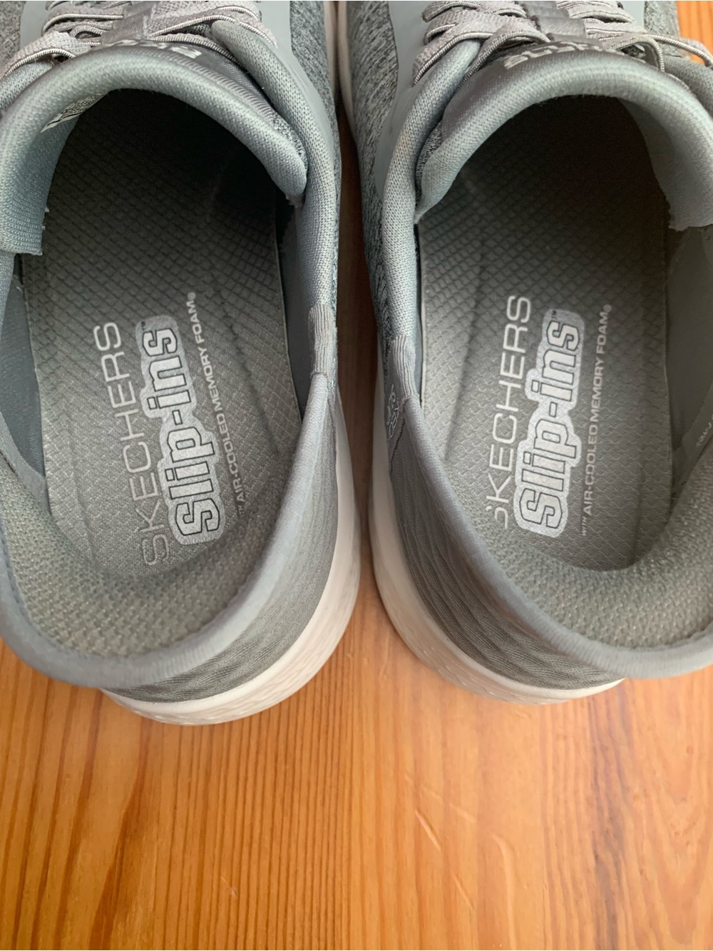Skechers GOwalk Women's Light Gray Knit Slip-On Hands Free Walking Sneakers - Picture 9 of 10